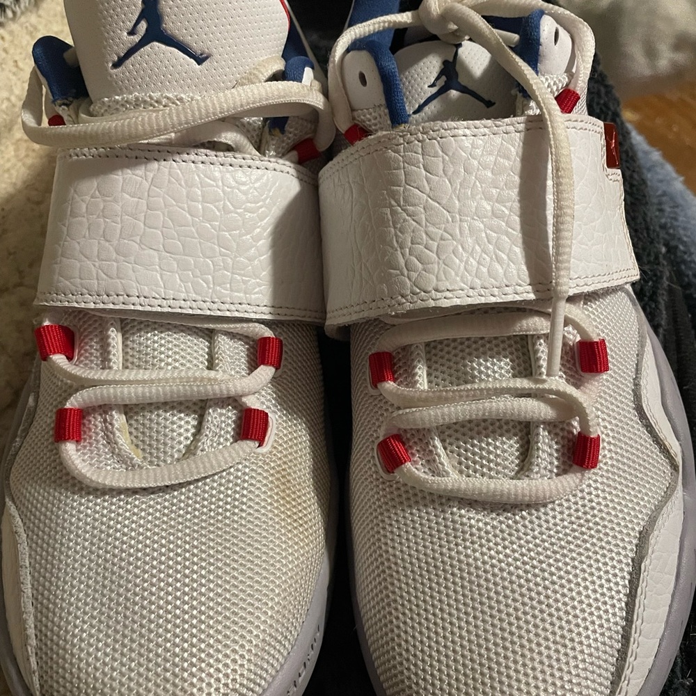 Jordan j23s